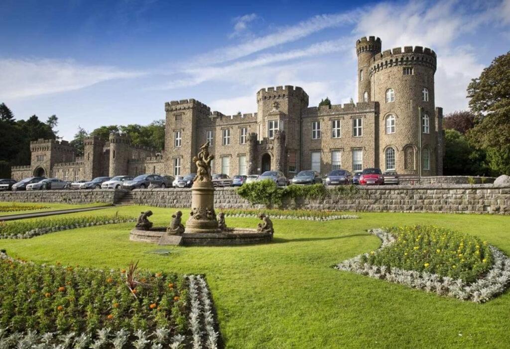 Howfield Hotel Merthyr Tydfil Esterno foto
